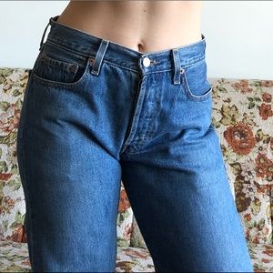 Vintage Levi’s 501 mid-rise button fly jeans